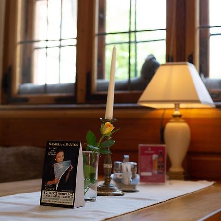 Schlosshotel Harburg 외부 사진